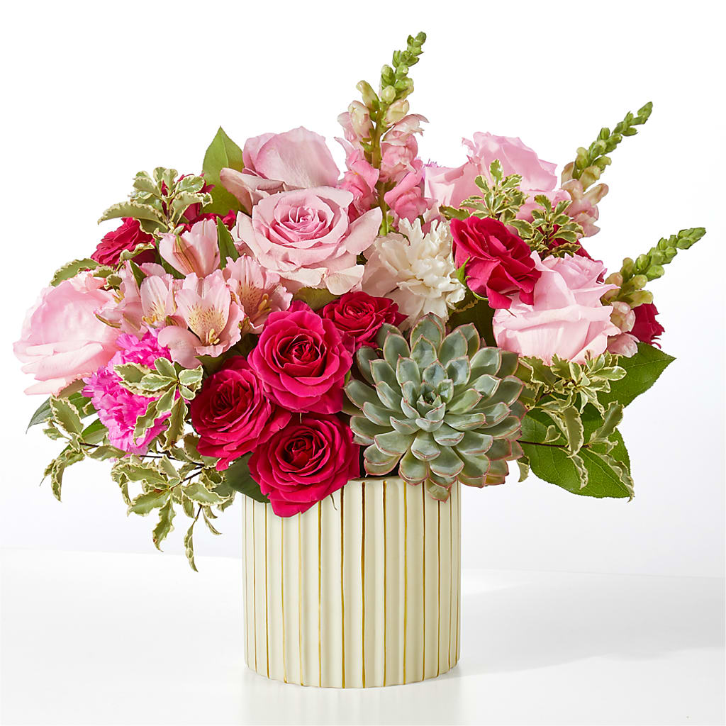 Magenta Musings Bouquet – HOORAY'S FROM HOLLYWOOD, Hollywood FL