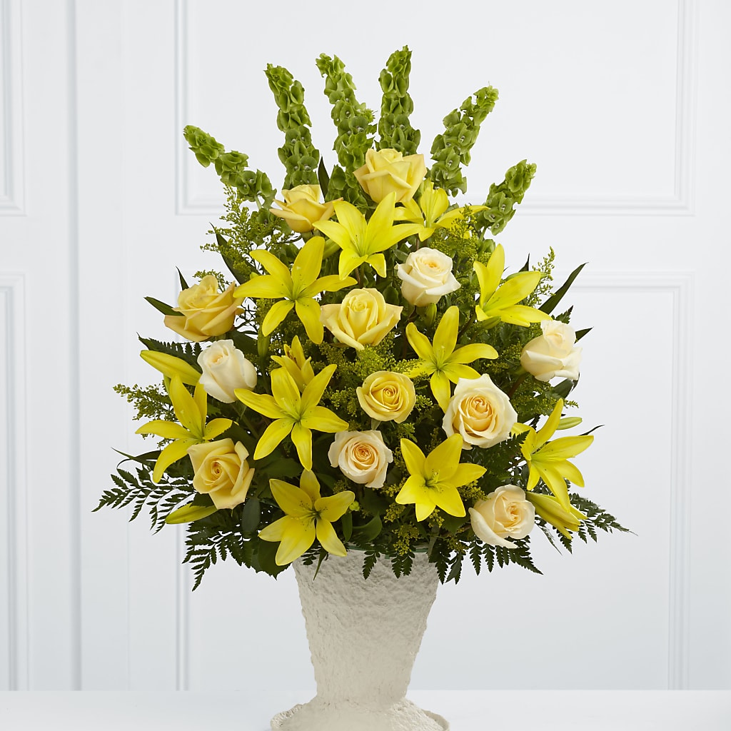 Golden Memories Arrangement – HOORAY'S FROM HOLLYWOOD, Hollywood FL
