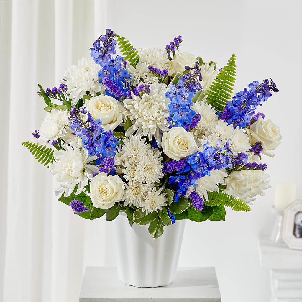 Hold Dear Tabletop Basket – HOORAY'S FROM HOLLYWOOD, Hollywood FL