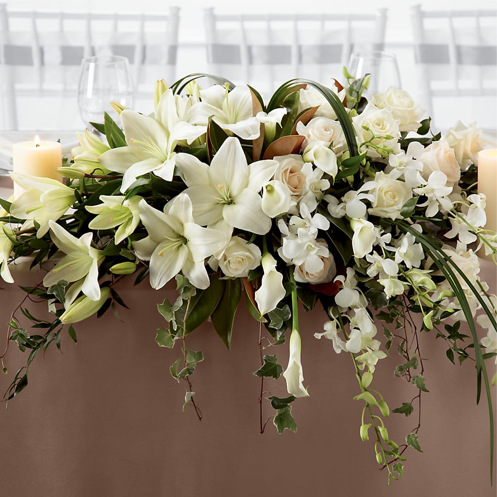 White Linen Arrangement – HOORAY'S FROM HOLLYWOOD, Hollywood FL