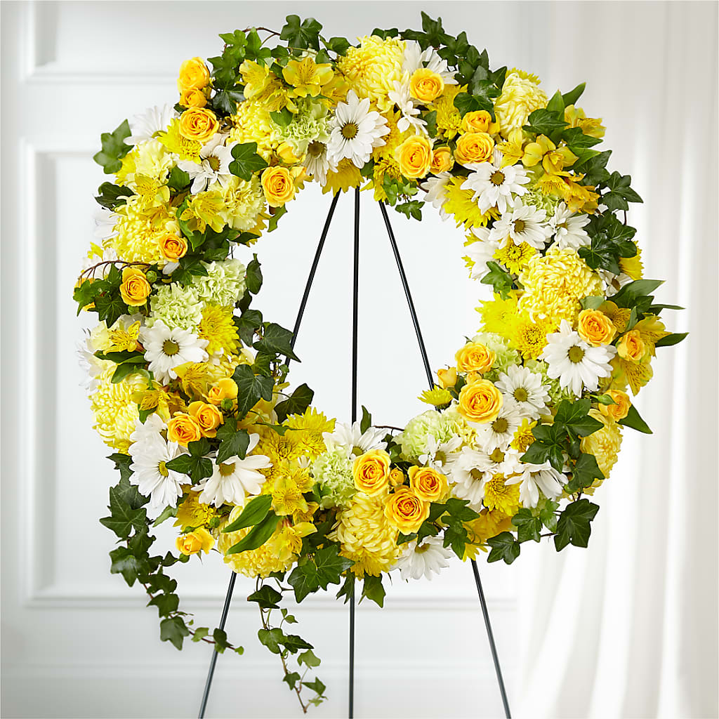 Golden Remembrance Wreath – HOORAY'S FROM HOLLYWOOD, Hollywood FL