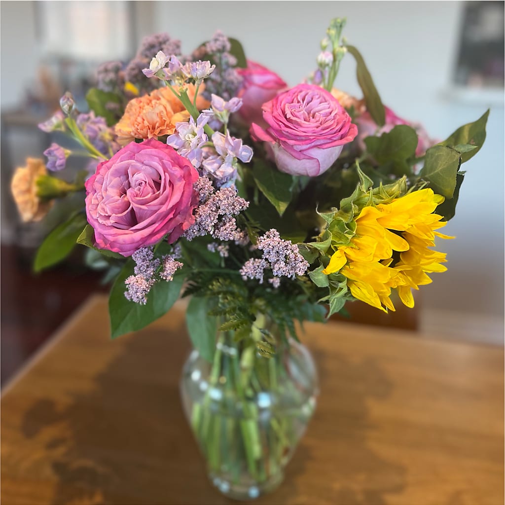 Yellow Brick Road Bouquet – HOORAY'S FROM HOLLYWOOD, Hollywood FL