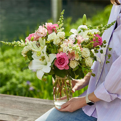 Fondly Bouquet – HOORAY'S FROM HOLLYWOOD, Hollywood FL