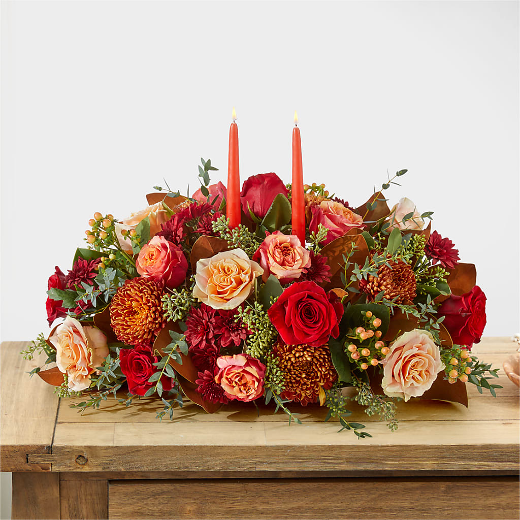Gather Near Centerpiece – HOORAY'S FROM HOLLYWOOD, Hollywood FL