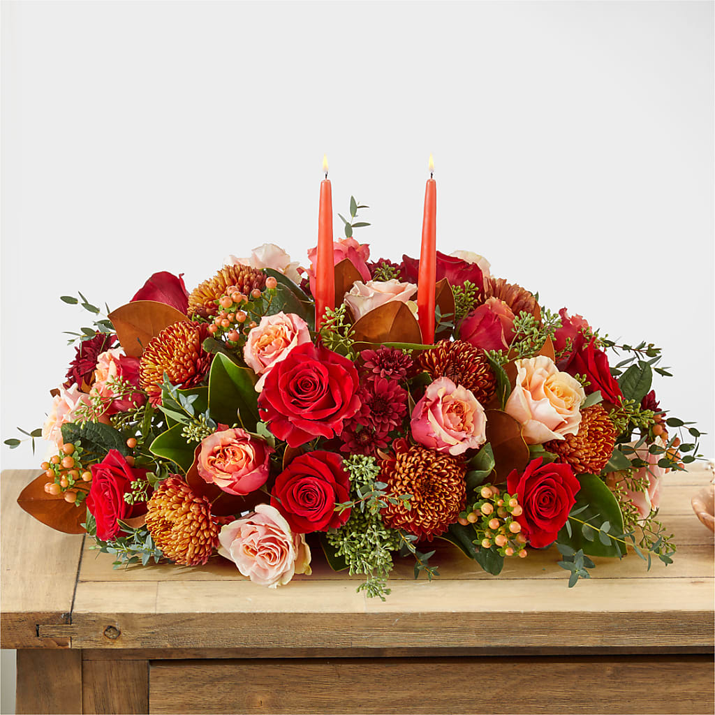 Gather Near Centerpiece – HOORAY'S FROM HOLLYWOOD, Hollywood FL