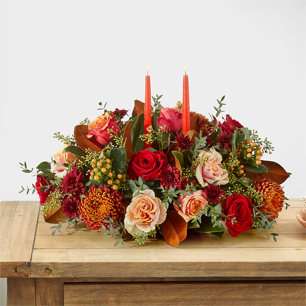 Gather Near Centerpiece – HOORAY'S FROM HOLLYWOOD, Hollywood FL